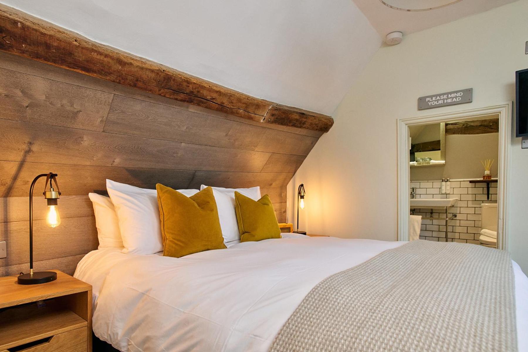 The Red Lion Otel Odiham Dış mekan fotoğraf