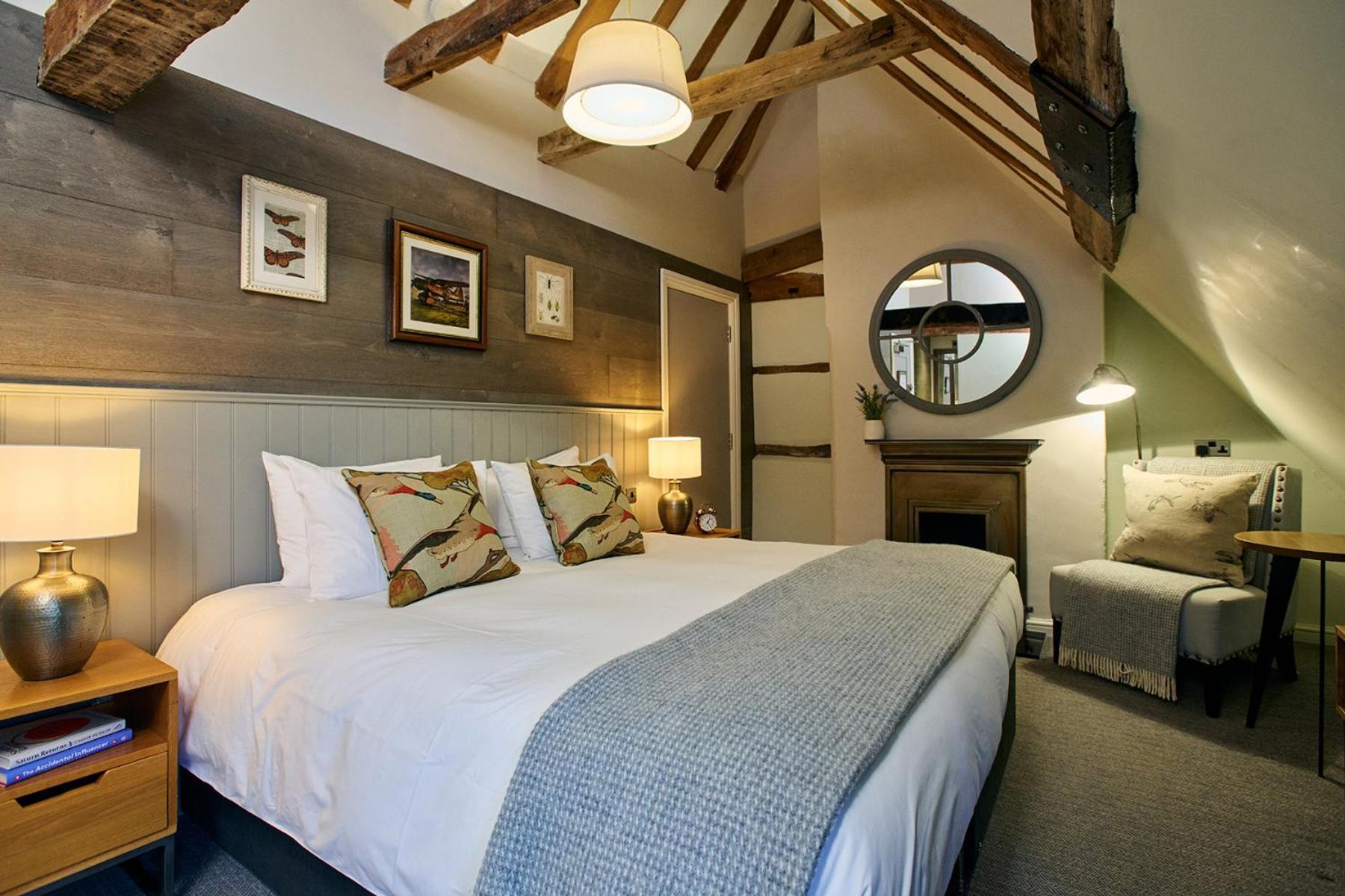The Red Lion Otel Odiham Dış mekan fotoğraf